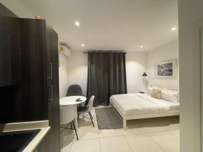 Super Studio - Embassy Gardens